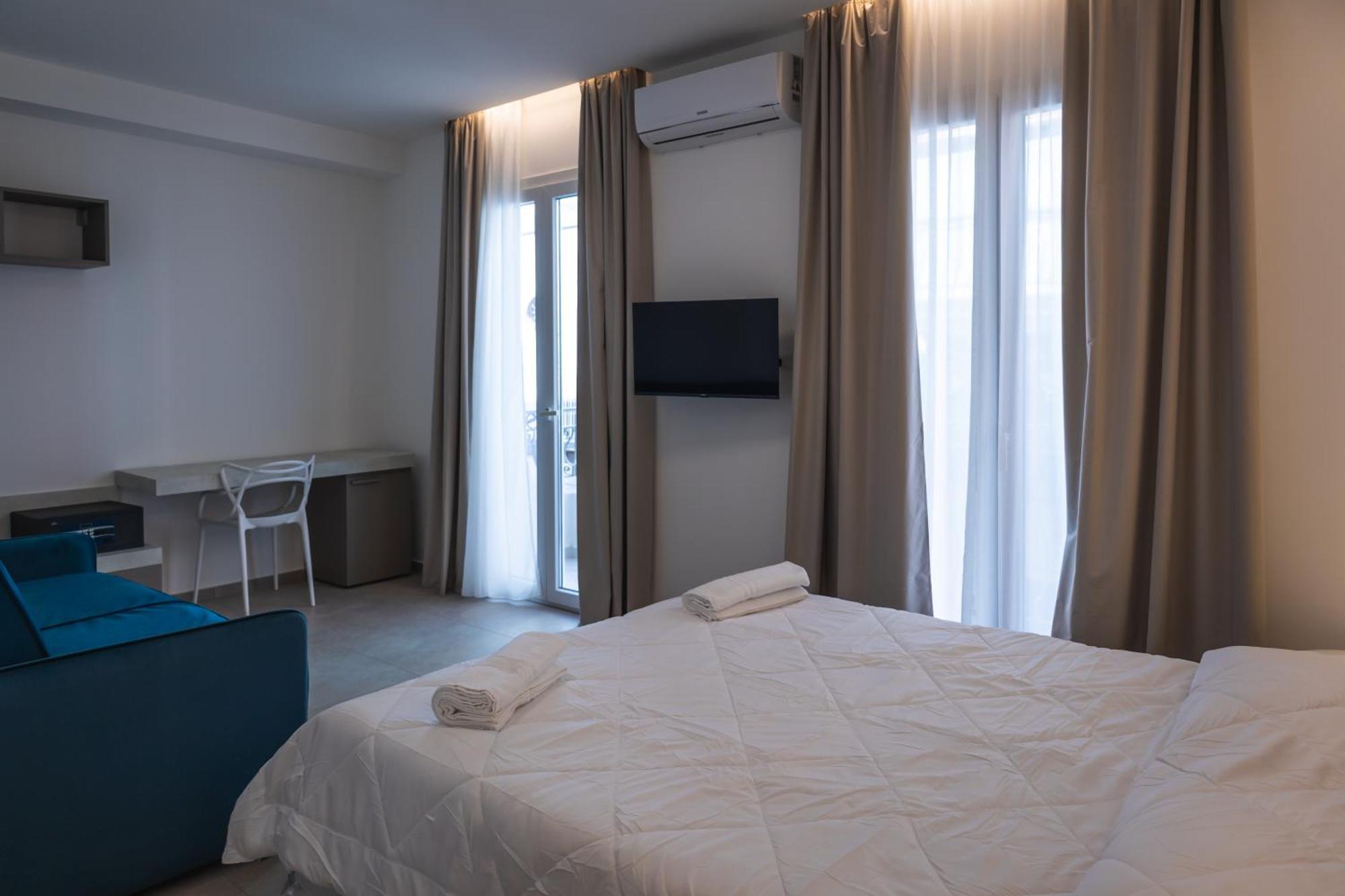 Atena Room Letojanni Exteriér fotografie
